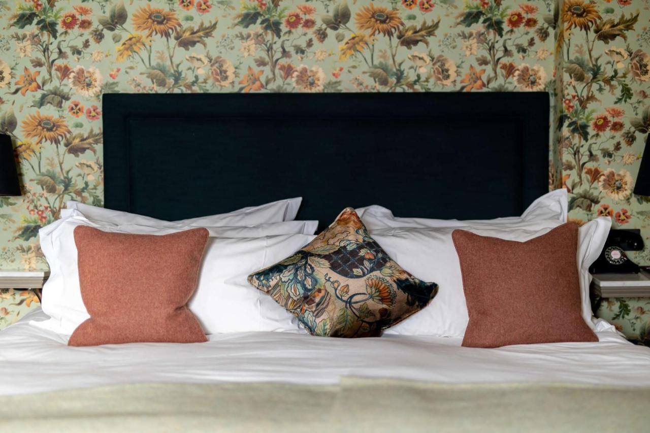The Wheatsheaf Inn Bourton-on-the-Water Esterno foto