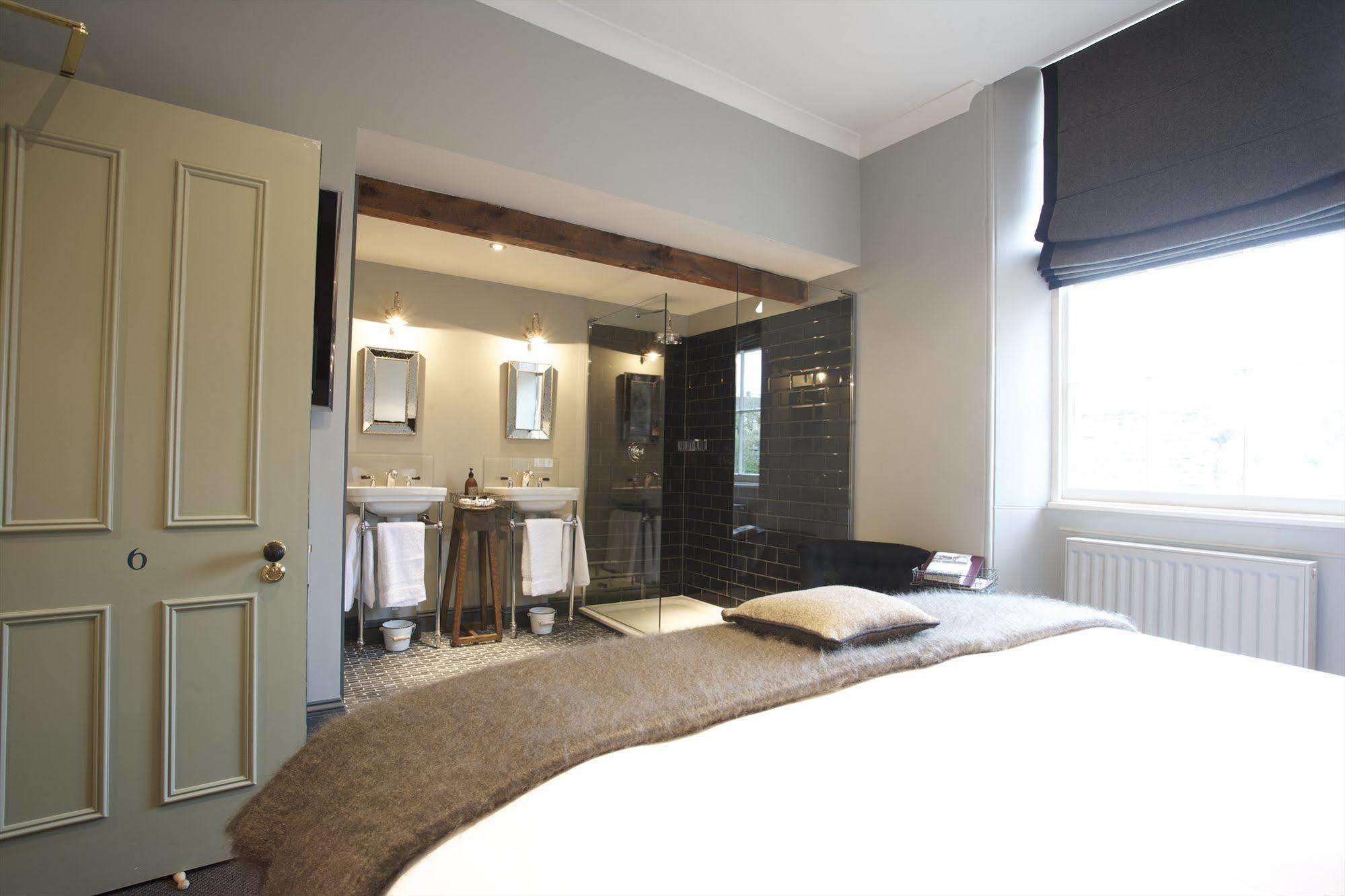 The Wheatsheaf Inn Bourton-on-the-Water Esterno foto